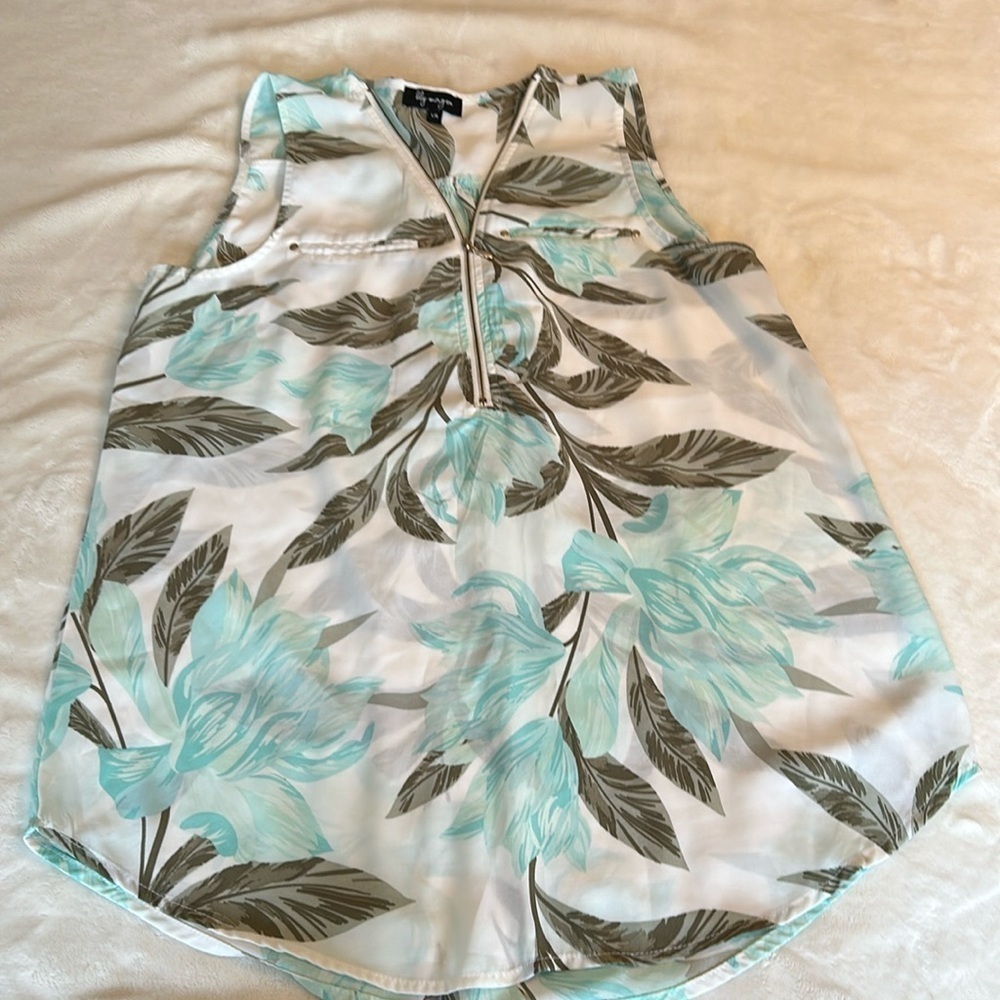 Beautiful Sleeveless Tropical Blouse